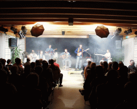 download Pfarrsaal 28.April 2001, 194kB